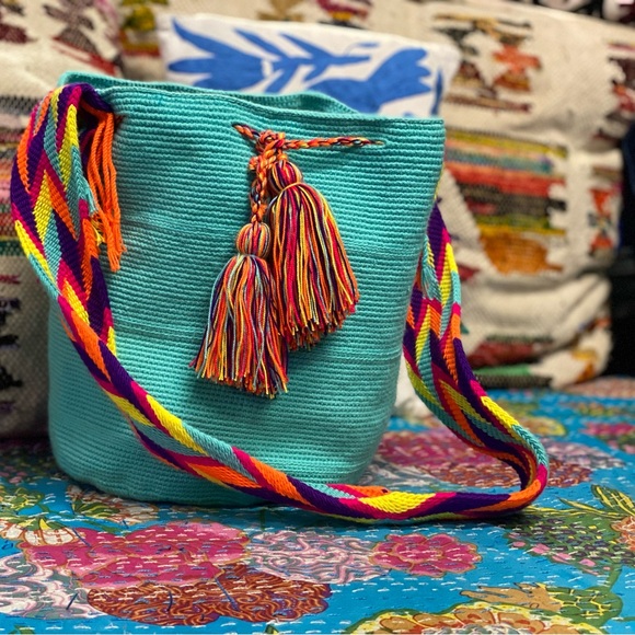 Colorful Turquoise WAYUU Mochila - Picture 2 of 2